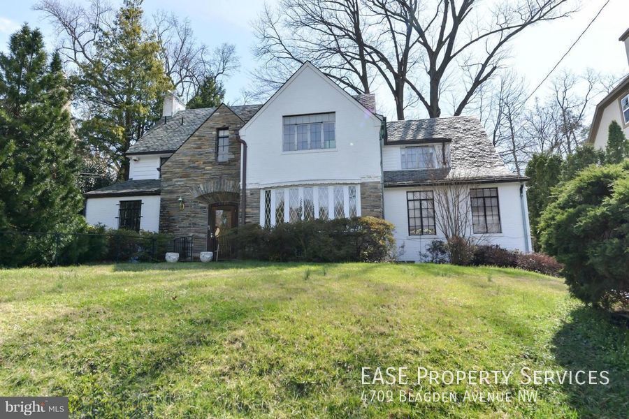 Foto principal - 4709 Blagden Ave NW