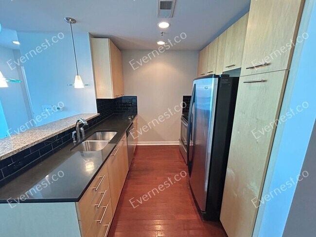 Foto del edificio - 3324 Peachtree Rd NE