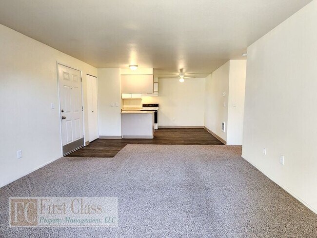 Building Photo - 1285 NW 183rd Ave