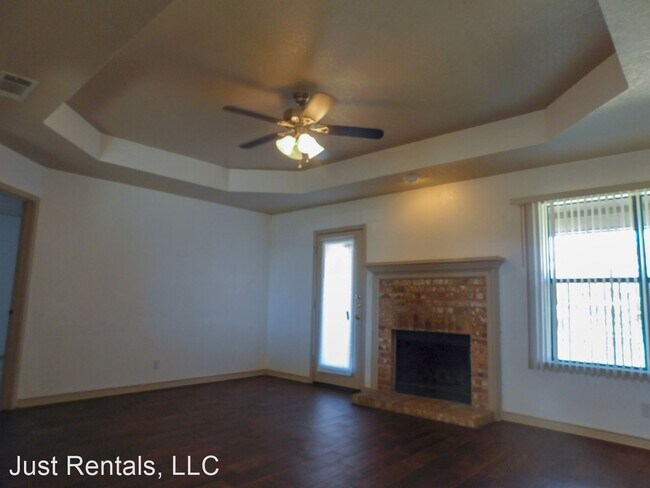 Building Photo - 3 br, 2 bath House - 1103 Clairidge