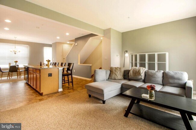 Foto del edificio - 7720 Village Park Dr