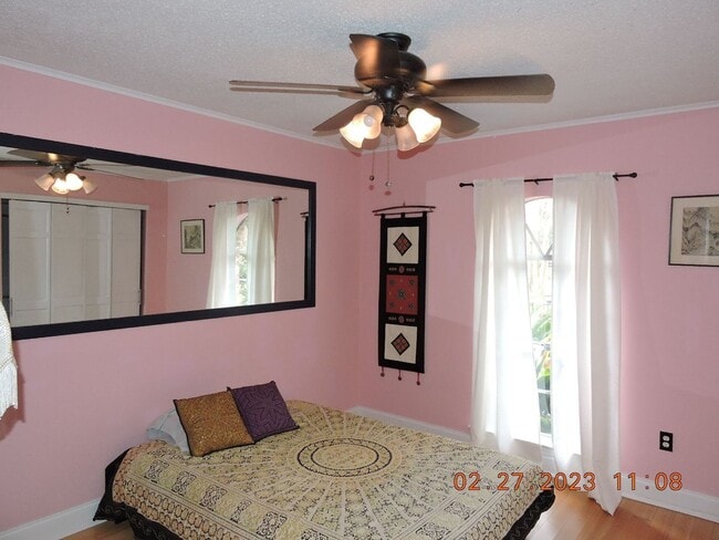 Building Photo - Great Southdowns Home on Parade Route