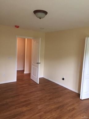 Building Photo - 700 Sunset Dr