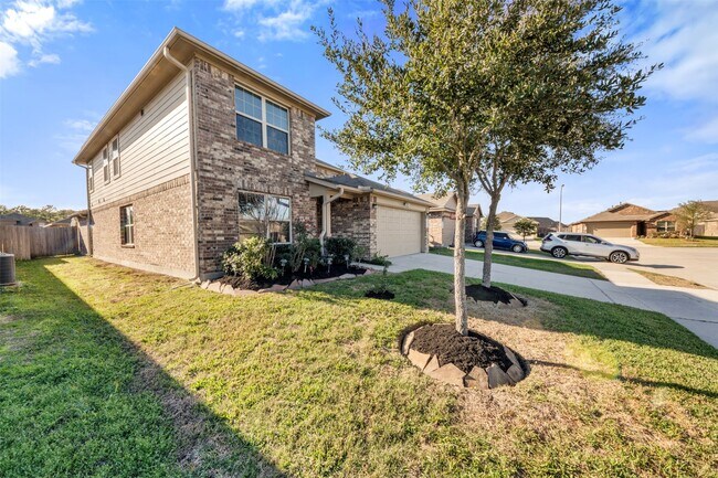Building Photo - 23123 Gold Run Dr