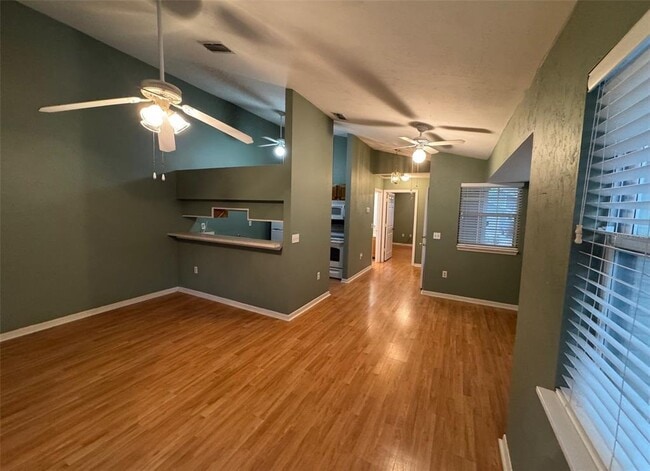 Foto del edificio - 10311 NW 33rd Ln