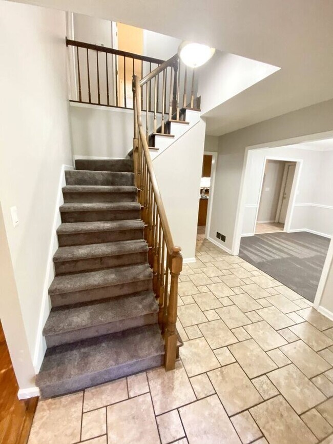 Foto del edificio - 10 Valley Ln