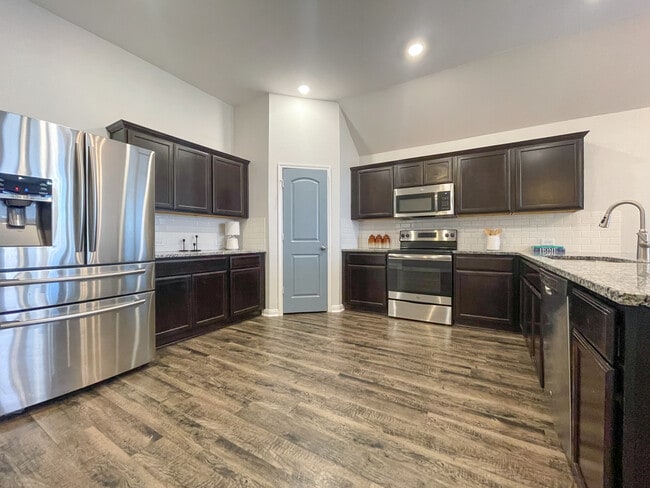 Foto del edificio - 10624 Langham Dr