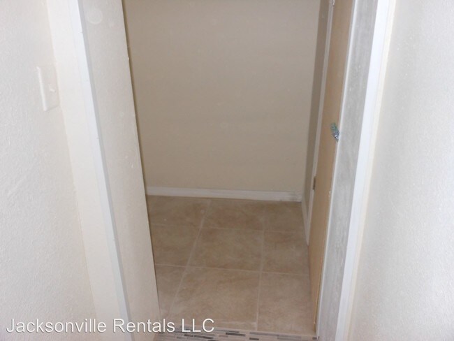 Foto del edificio - 1 br, 1 bath House - 2825 Moncrief Rd