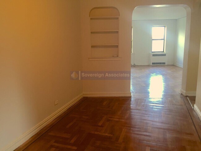 Foto del edificio - 560 West 218th Street