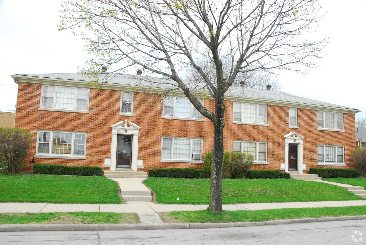 Primary Photo - 6911-6917 W Lisbon Ave