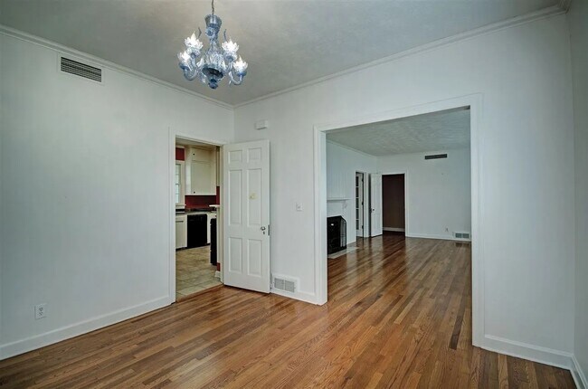 Foto del edificio - 1036 Manship St