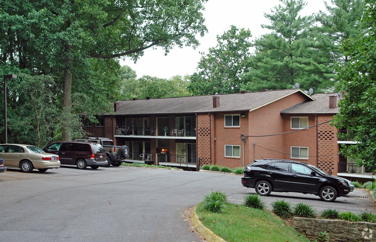 1021410220 Frederick Ave, Kensington, MD 20895 Rentals in Kensington