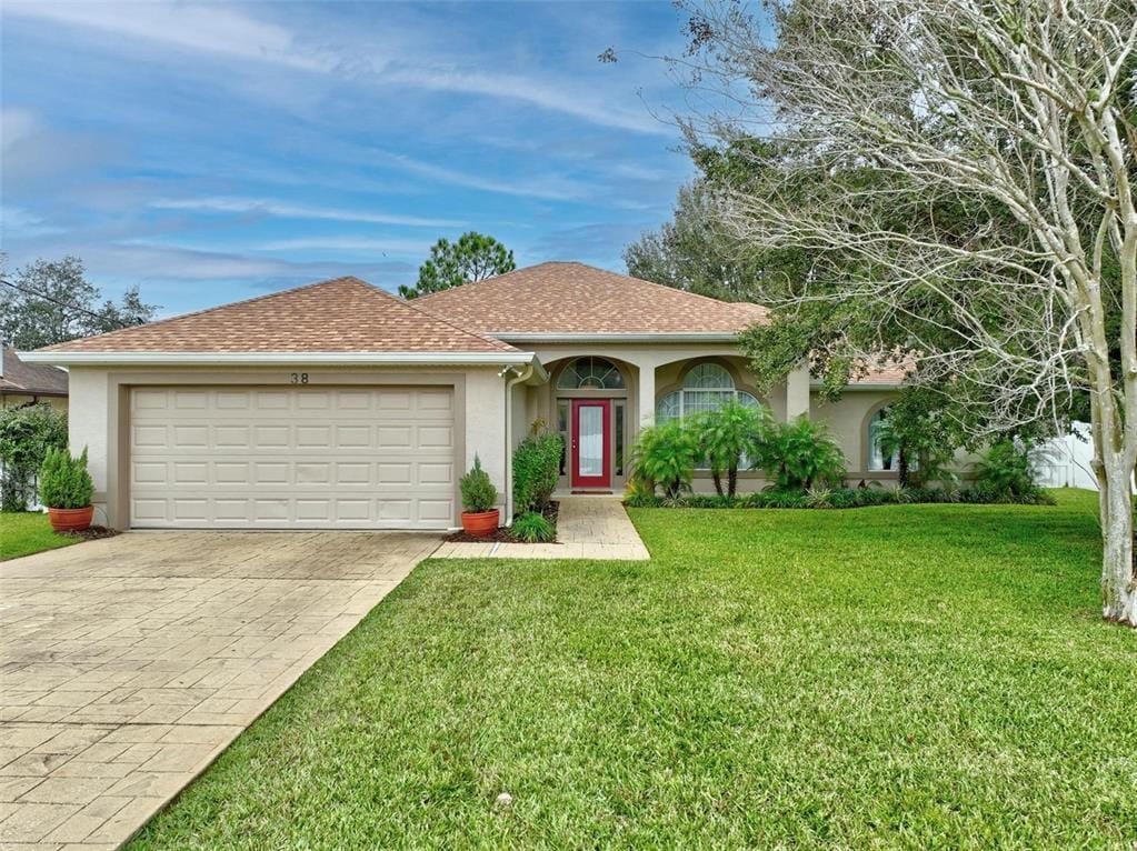 Foto principal - 38 Firethorn Ln