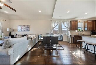 Building Photo - 18106 Alora Springs Trace