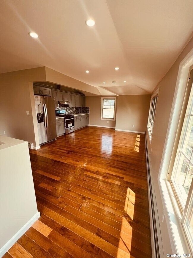 Building Photo - 146-34 177th St