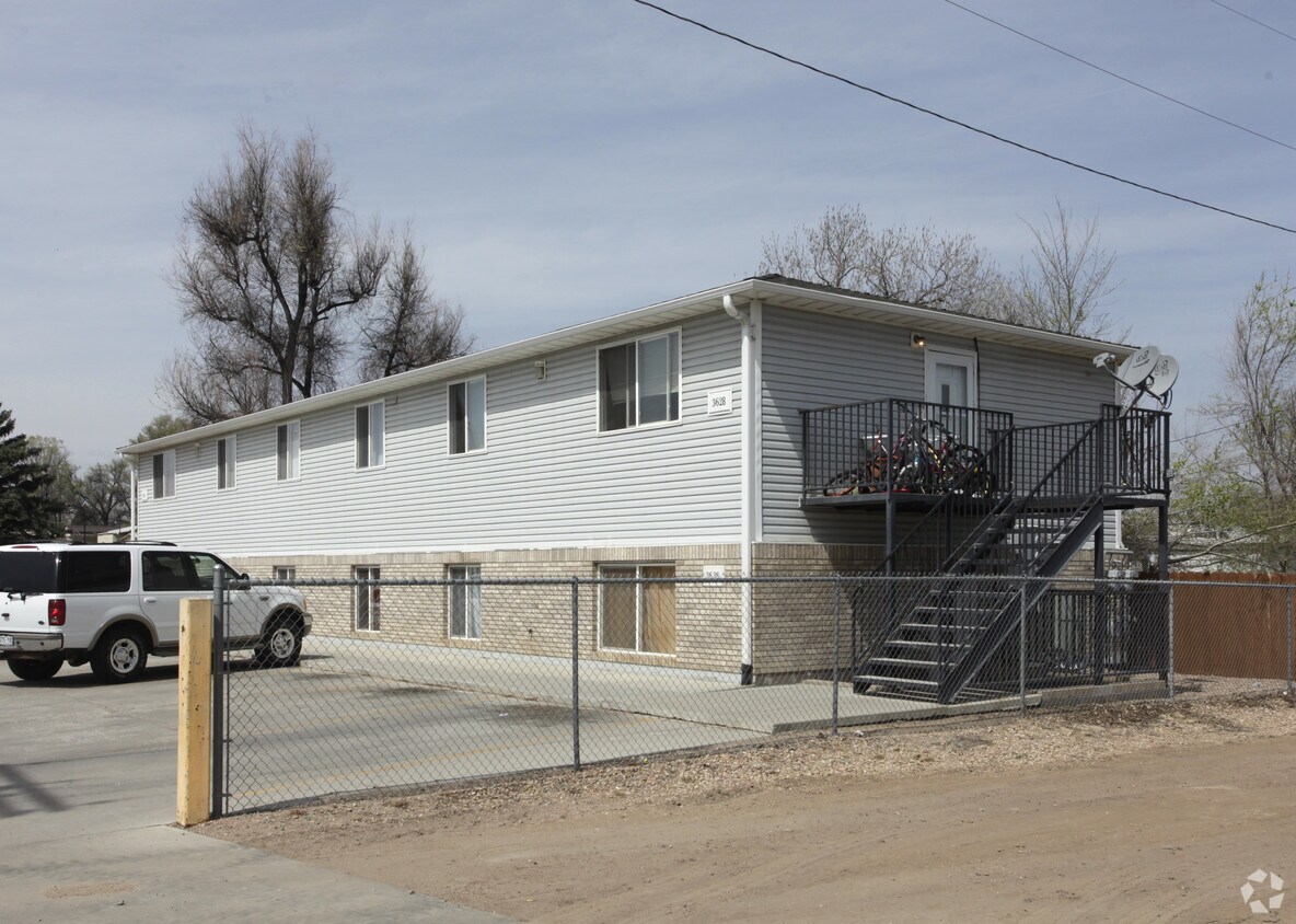 Building Photo - 3624-3640 Denver St