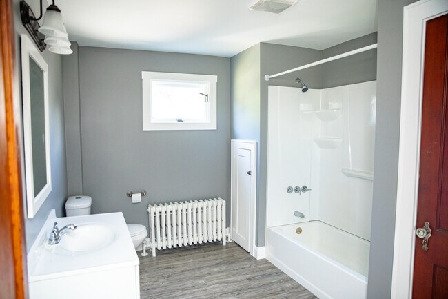 Building Photo - 73 Schodack Dr