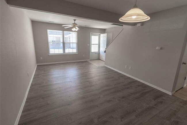 Building Photo - 1419 Bodie Dr