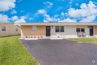 Building Photo - 2803 Duke Ln