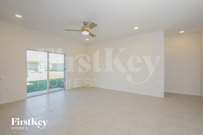 Foto del edificio - 1234 Ponca Rd