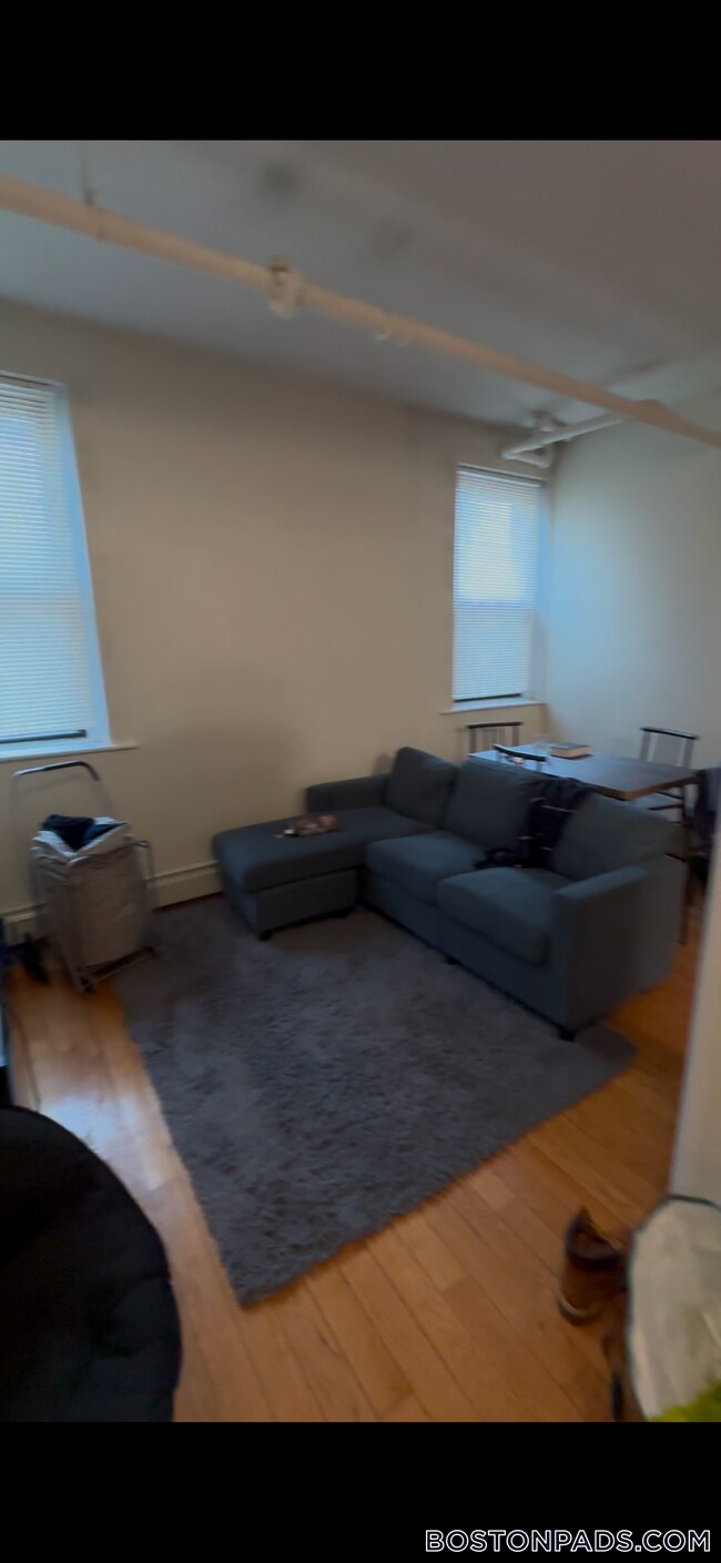 Foto del edificio - 204 Hemenway St