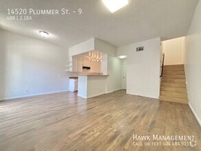 Building Photo - 14520 Plummer St