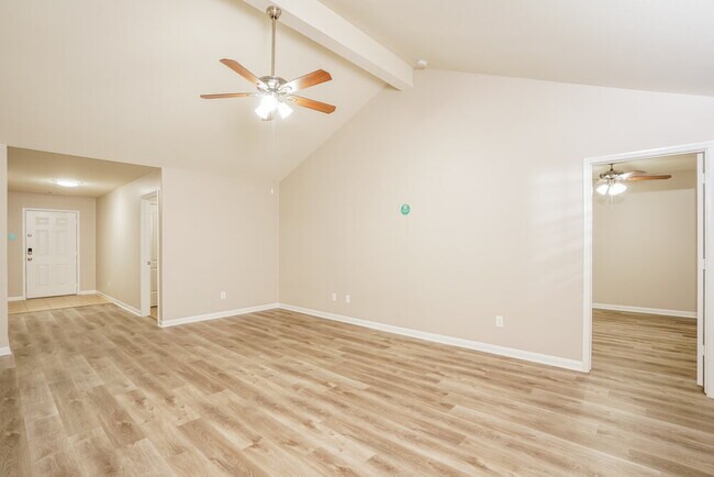 Foto del edificio - 5155 Cottage Creek Ln