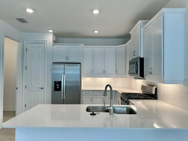 Foto del edificio - 43860 Blue Heron Ln