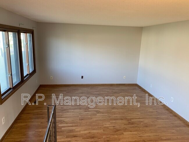Foto del edificio - 8839 Maplebrook Ct