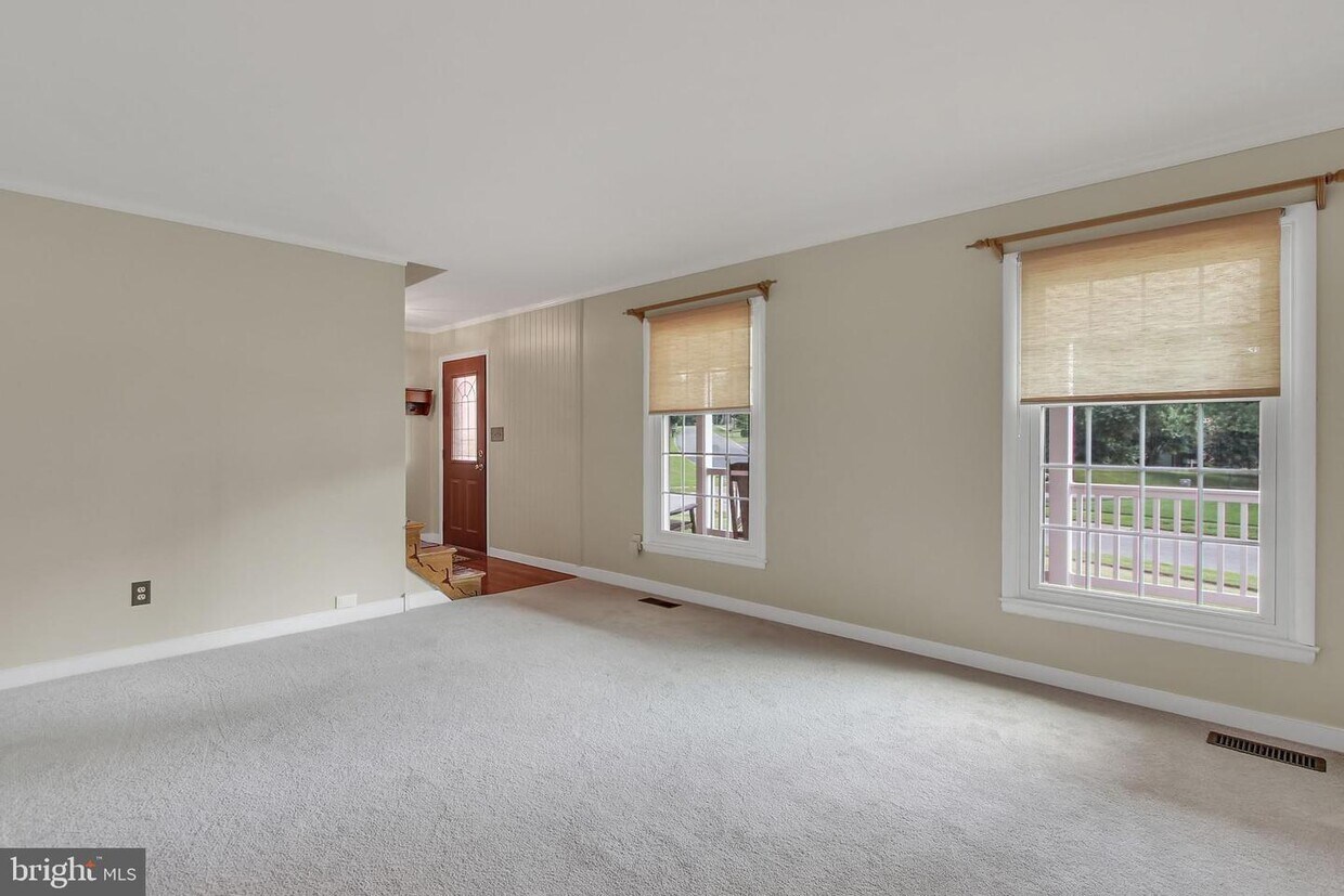 Primary Photo - 1609 Ross Rd