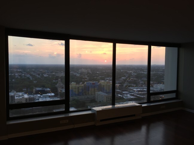 West exposure for beautiful sunsets. - 5445 N Sheridan Rd