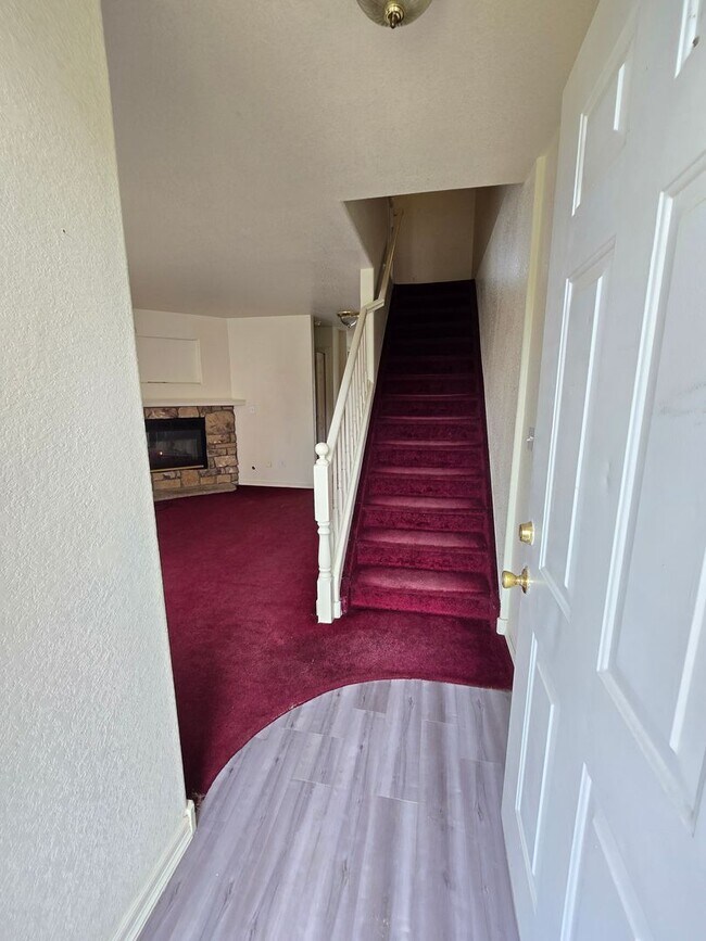 Photo - Unique 3 Bedroom Townhouse