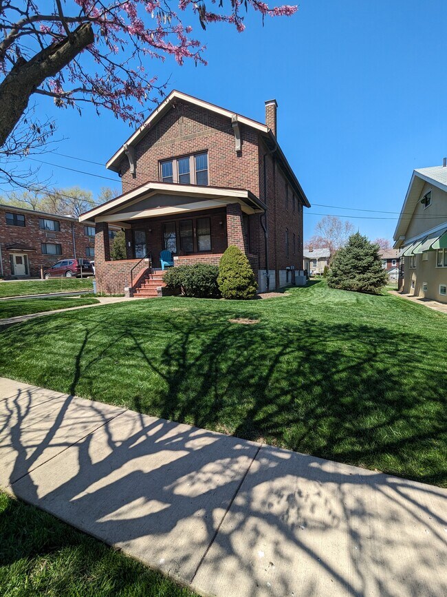 Foto del edificio - 7317 Lohmeyer Ave