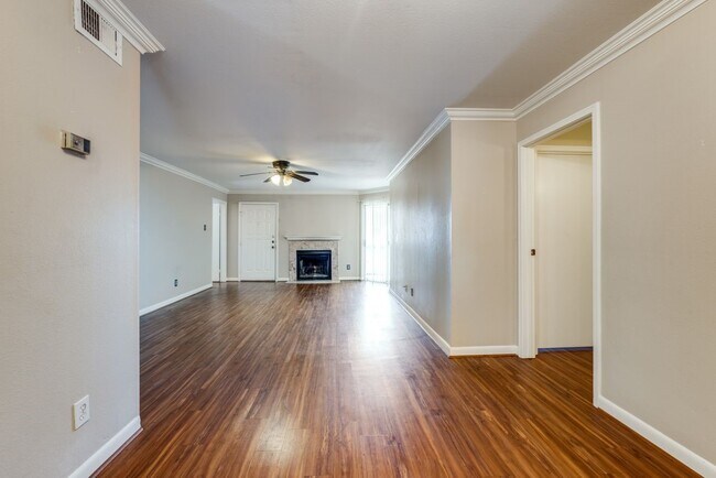 Foto del edificio - 8787 Brae Acres Rd