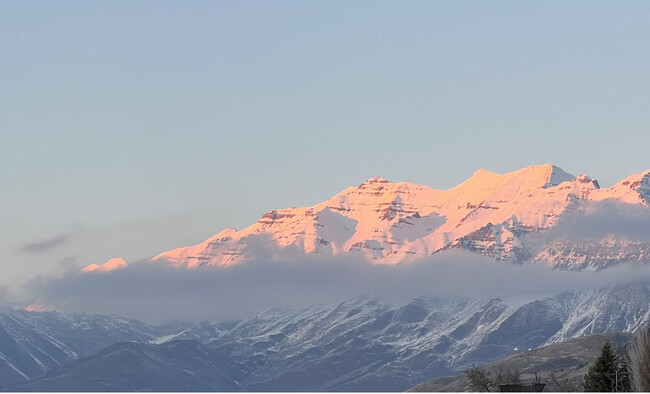 Nearby mountain ranges - 685 Quail Valley Dr