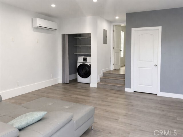 Foto del edificio - 14673 Clymer St