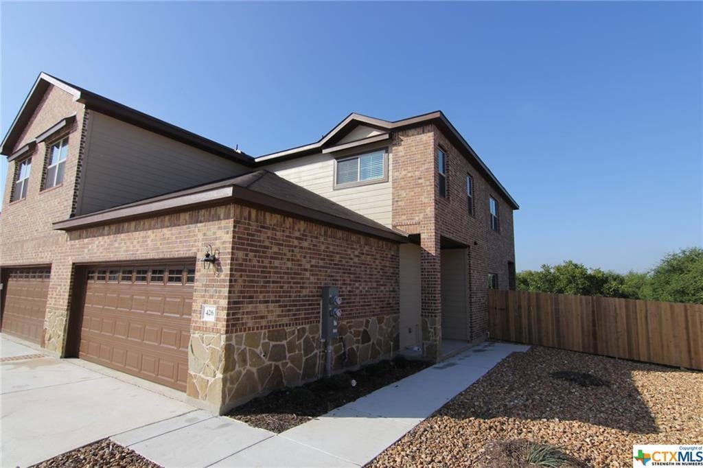 426 Creekside Curve, New Braunfels, TX 78130 Townhome Rentals in New