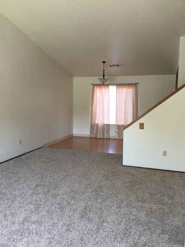Foto del edificio - House For Rent in Turlock