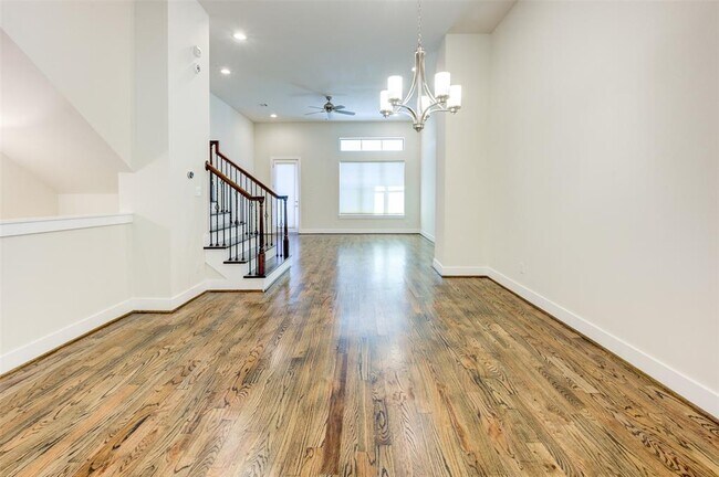 Building Photo - 1222 W Dallas St