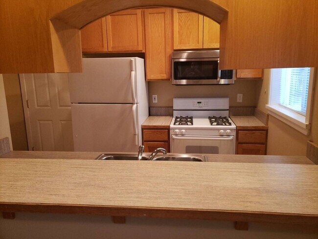 Foto del edificio - 2 Bedroom 1 Bath Westside Home