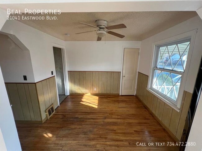 Building Photo - 21041 Eastwood Blvd