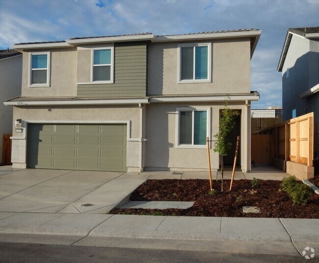 3613 Misty Lake Dr