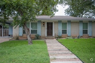 Building Photo - 202 W Crestland Dr