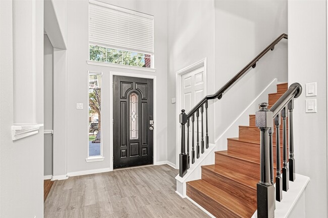 Foto del edificio - 1903 Amber Trail Ln