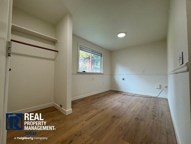 Foto del edificio - 910 N Union Ave