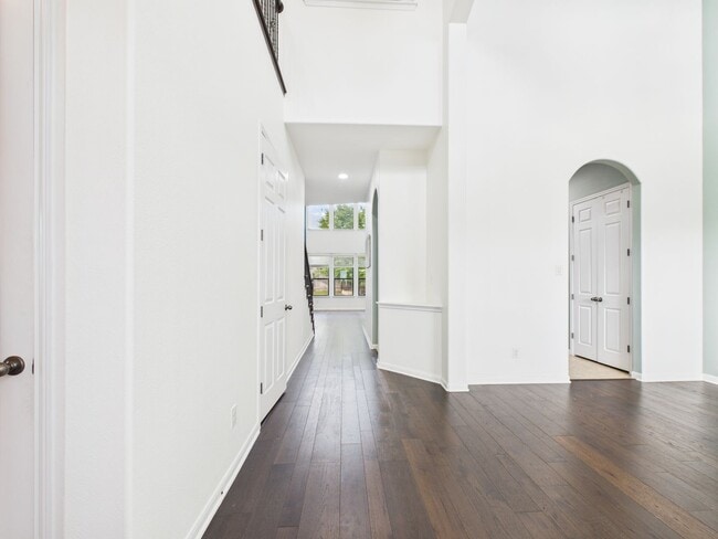 Building Photo - Sendero Springs