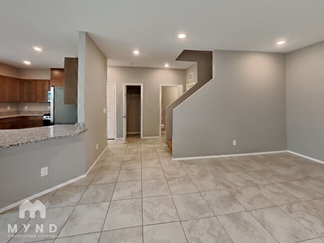 Building Photo - 6643 Velletri St.