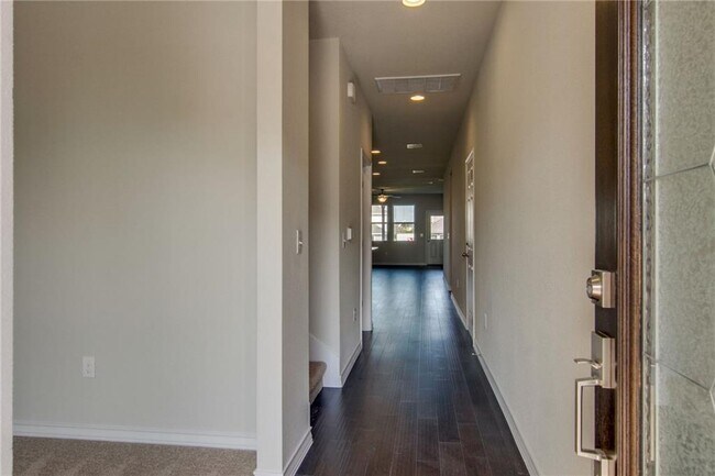 Foto del edificio - 11716 Selkirk Dr