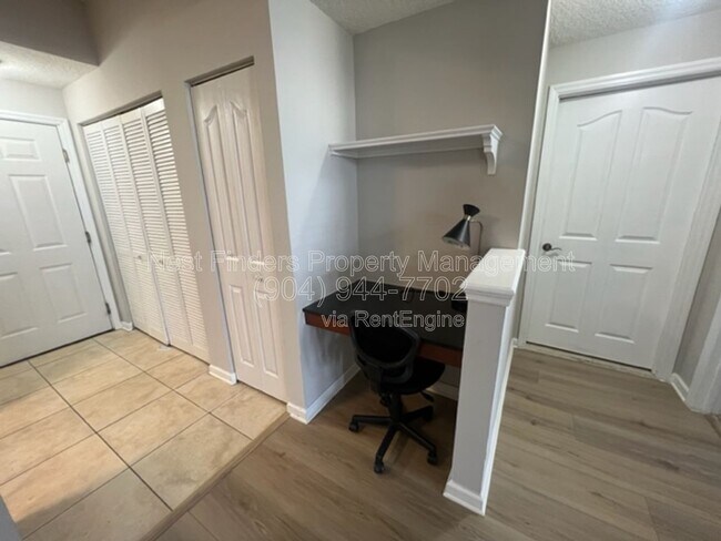 Foto del edificio - 10435 Mid Town Pkwy
