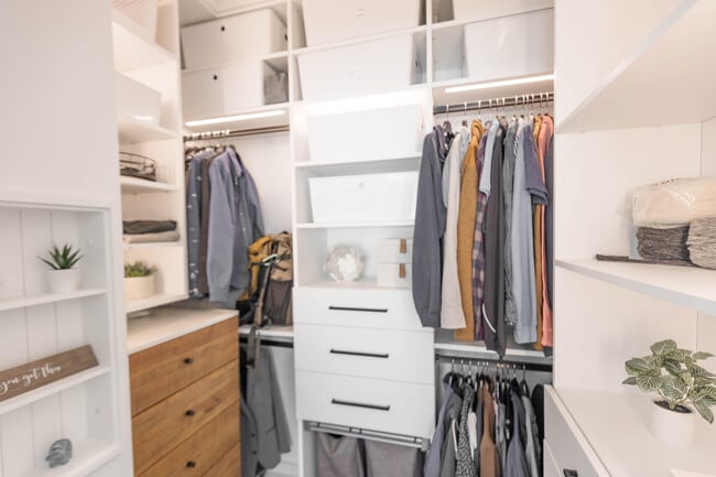 Photo du bâtiment - 5228 Savile Row